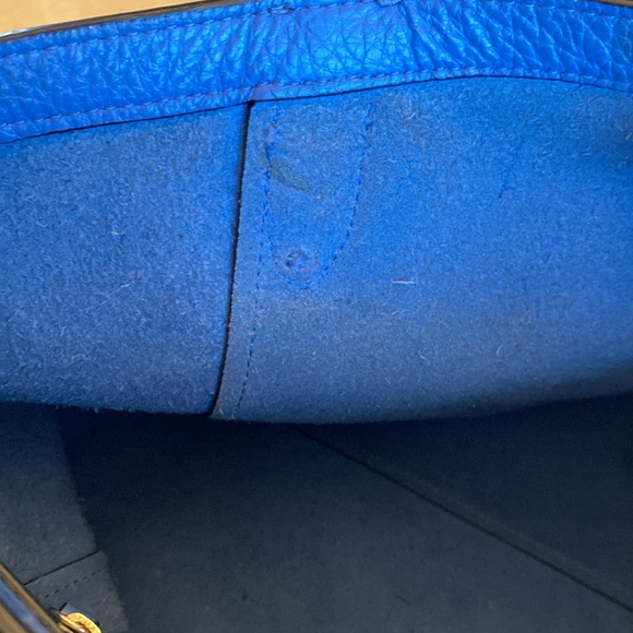 Coach Embossed horse and carriage tote - Picture 12 of 13